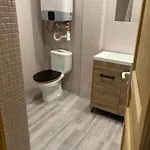 A Cote De La Gare Apartament *
