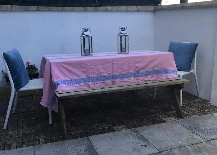 A Cote De La Gare Appartement *